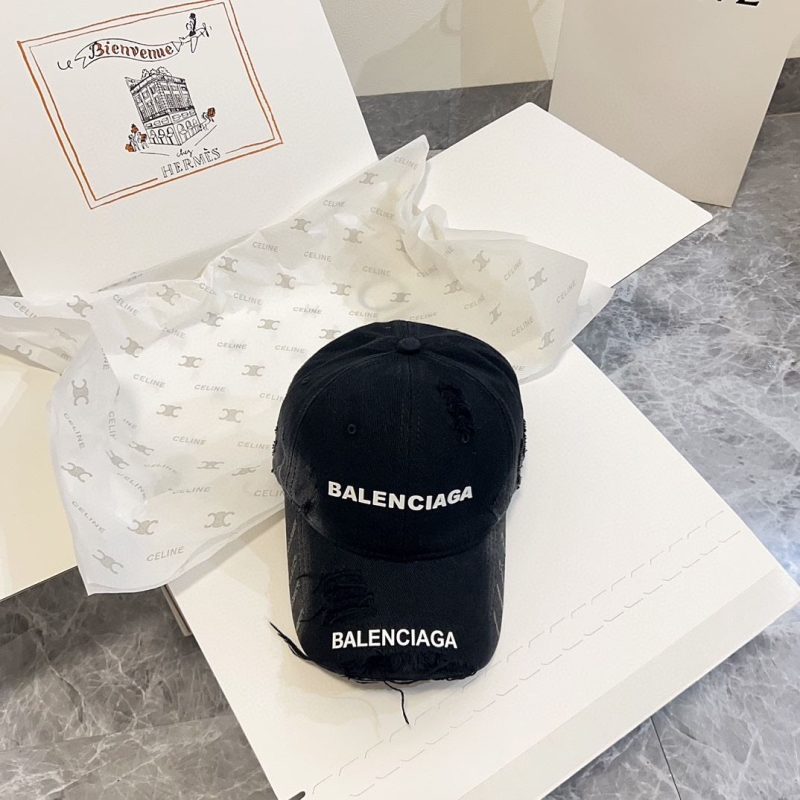 BALENCIAGA